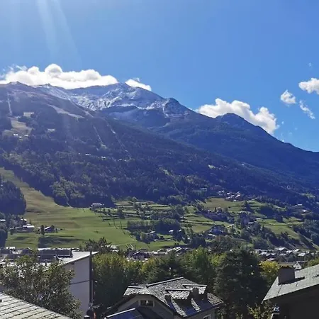 Διαμέρισμα Mansarda Panoramica Sulla Stelvio